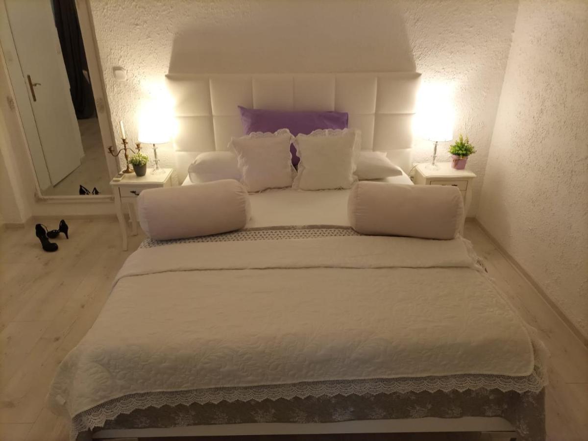 Apartment Jozefina ポレッチ エクステリア 写真